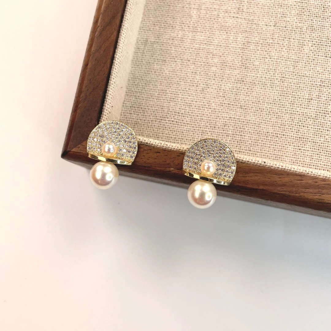 铜合金耳饰  买三送一  气质轻奢时尚百搭法式小众简约耳钉