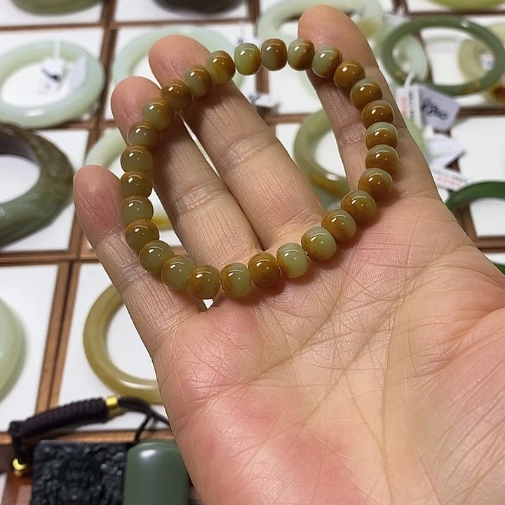 和田玉（糖玉）未镶嵌手链