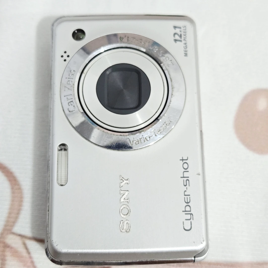 8新 Sony/索尼 W210人像清晰有质感,功能正常1200w,有内存电池。