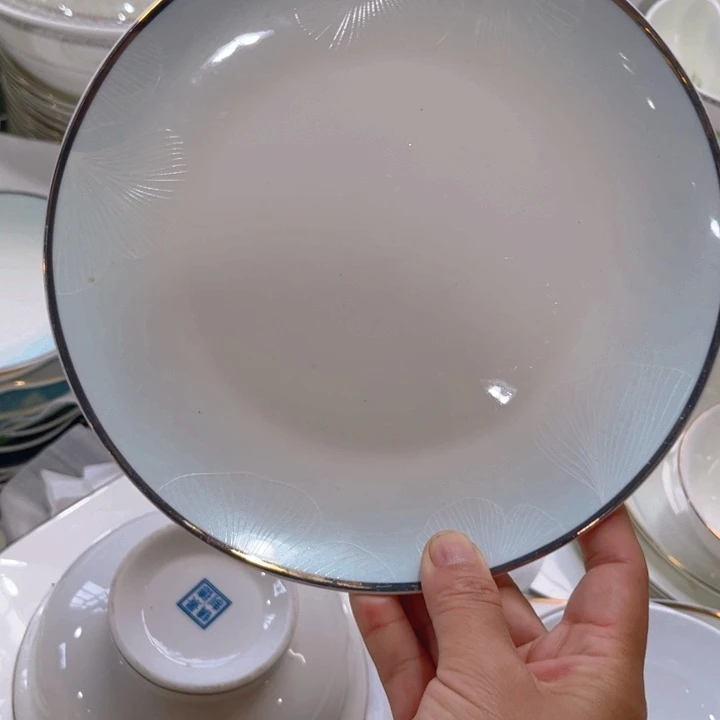 瓷片八寸浅盘六个微瑕