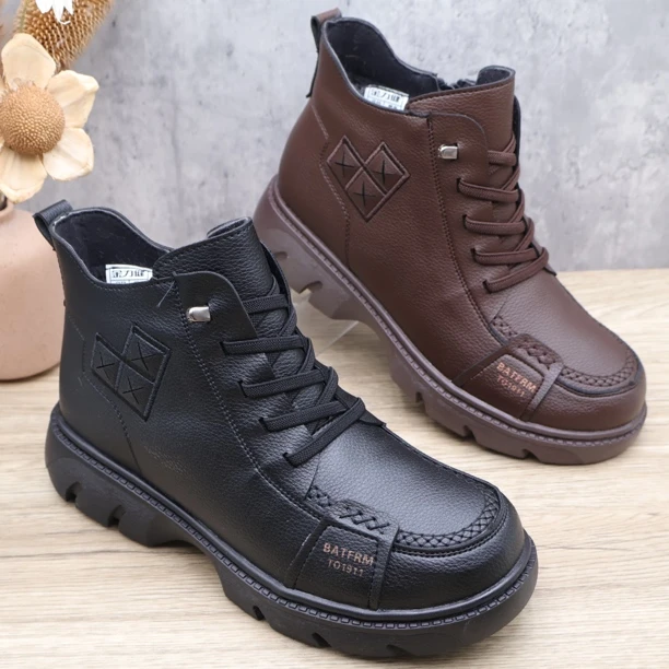 冬季新款休闲纯色潮流风老北京布鞋时尚百搭软底保暖高帮棉鞋