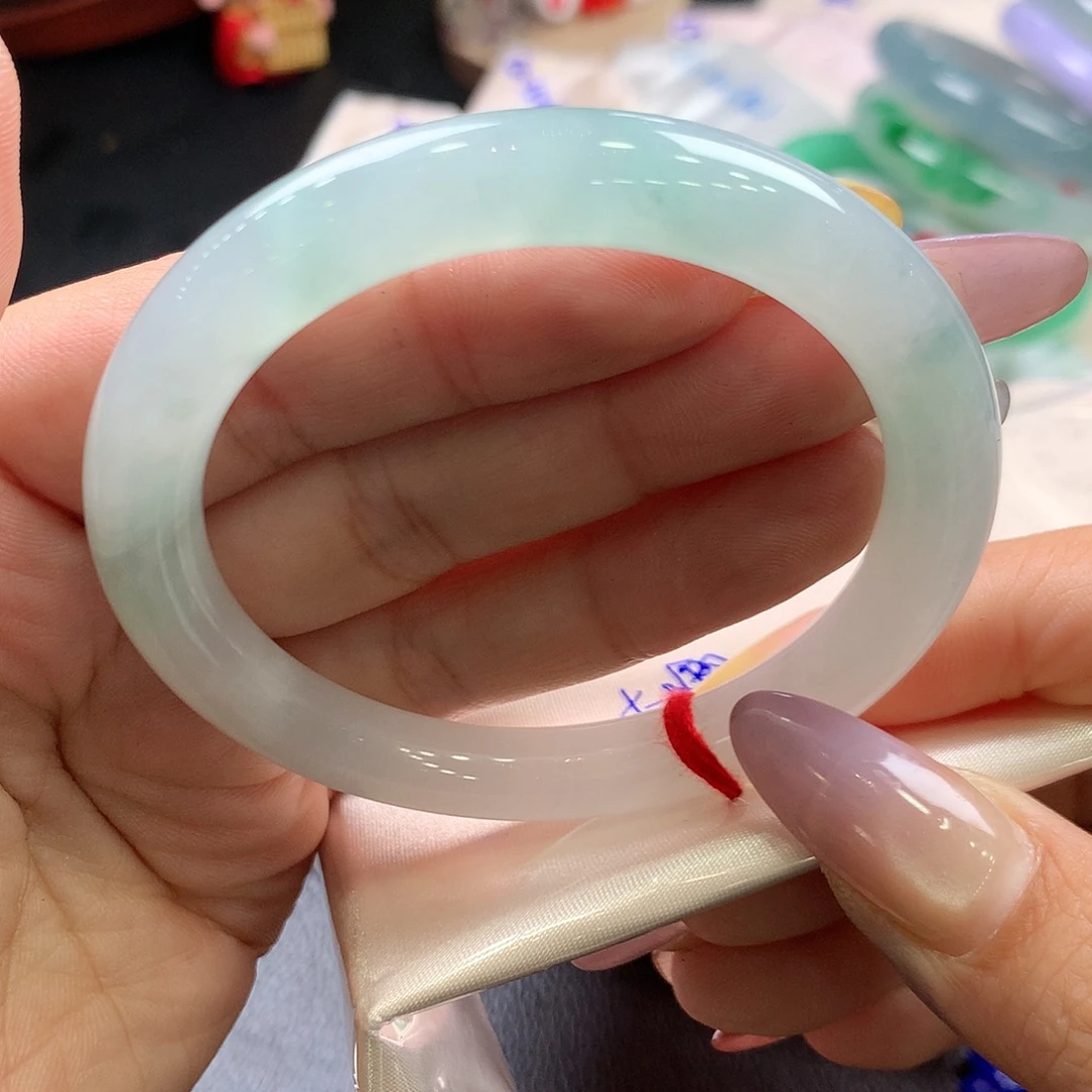 翡翠未镶嵌手镯55圆大漏特漏