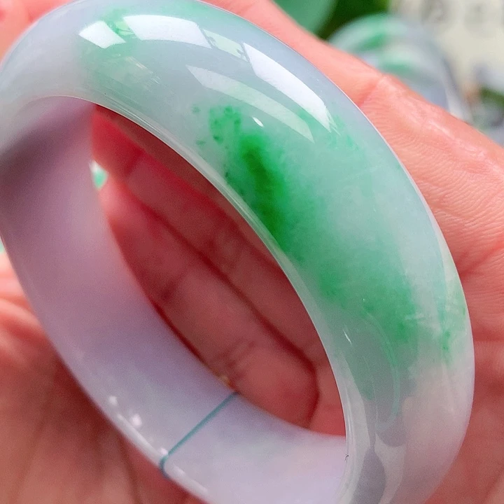 来***茶翡翠未镶嵌手镯天然翡翠手镯