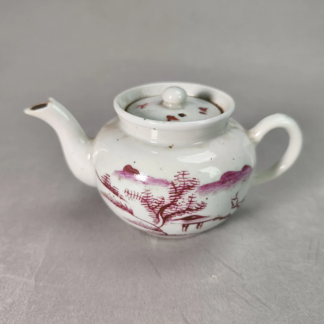 25070166民国矾红山水纹执壶 高7.6cm A2362