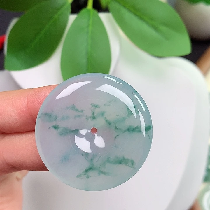 颈饰未镶嵌翡翠平安扣 34.6x5.9mm