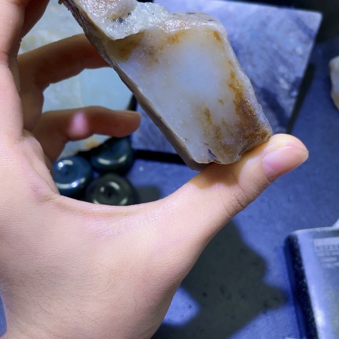 和田玉未镶嵌珠宝半成品