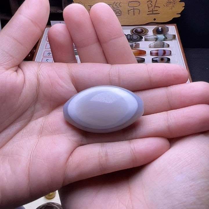 敢***️玛瑙/玉髓未镶嵌颈饰