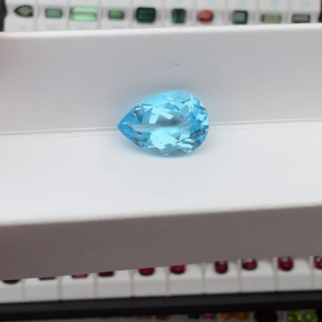 托帕石裸石天然6.1克拉