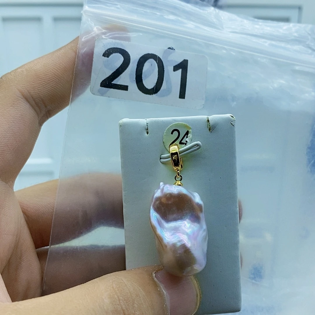 合金淡水珍珠颈饰