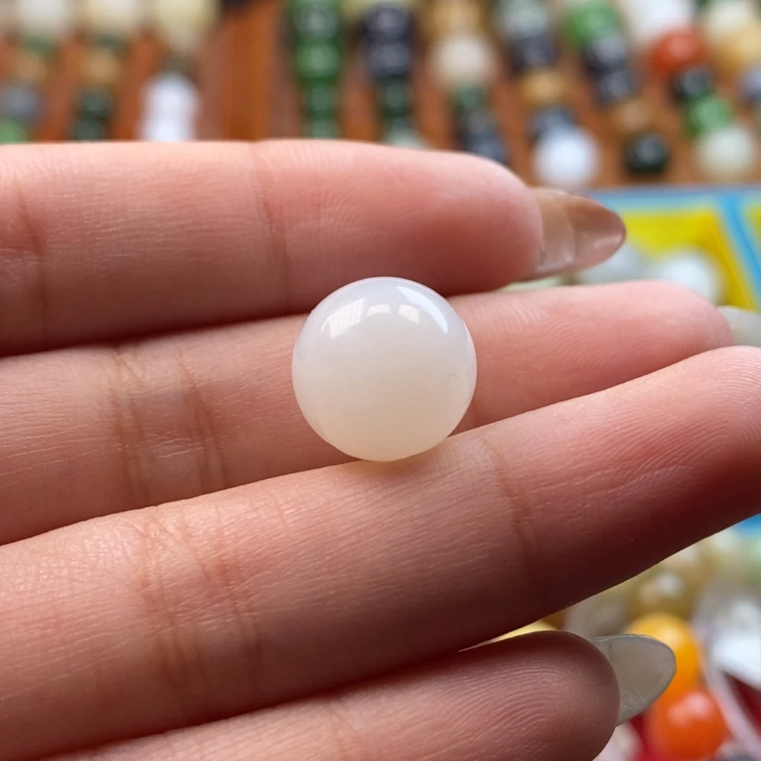 和田玉未镶嵌珠宝奇石福利青海白玉单珠z12（有棉
