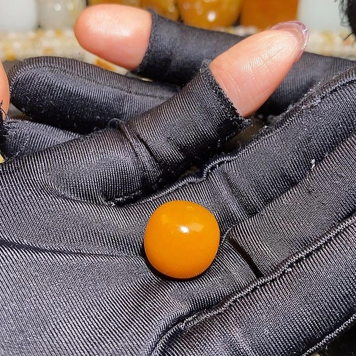 乔***熠和田玉未镶嵌手链