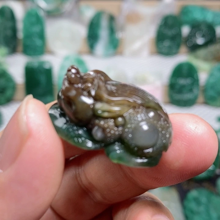 未镶嵌独山玉颈饰