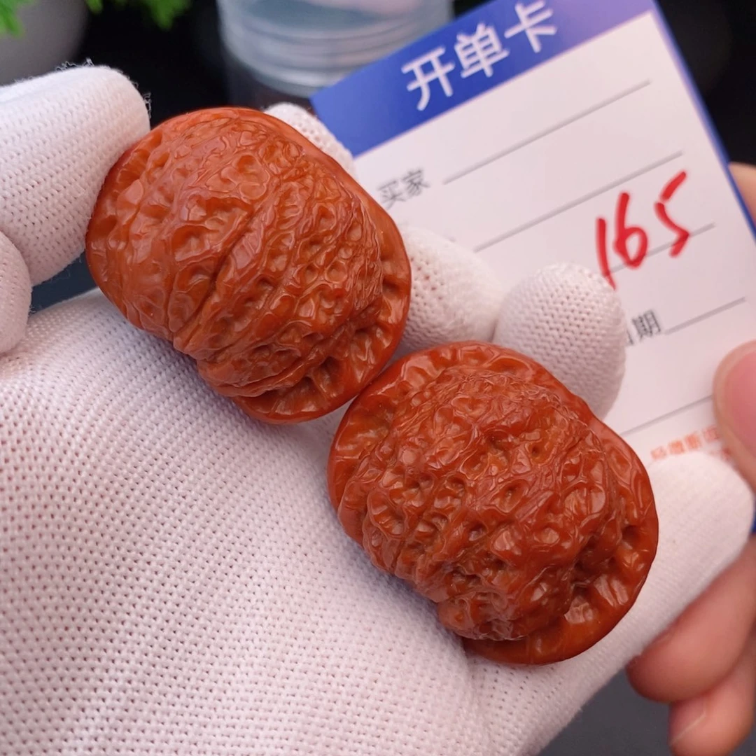 文玩核桃把件40血麒麟165