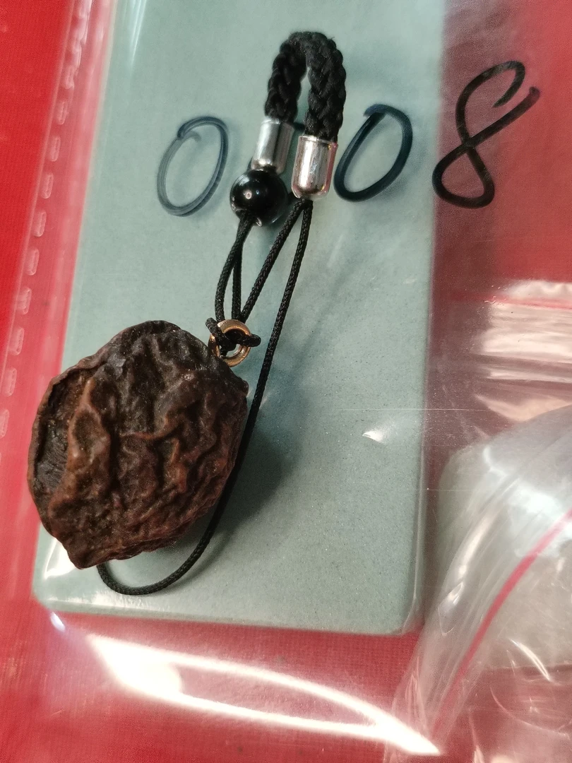 原生态桃枭手机挂件