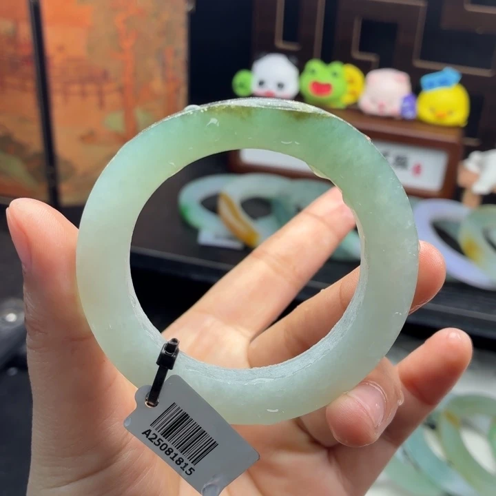 定制翡翠未镶嵌半山水湖水蓝冰娇47-53-8