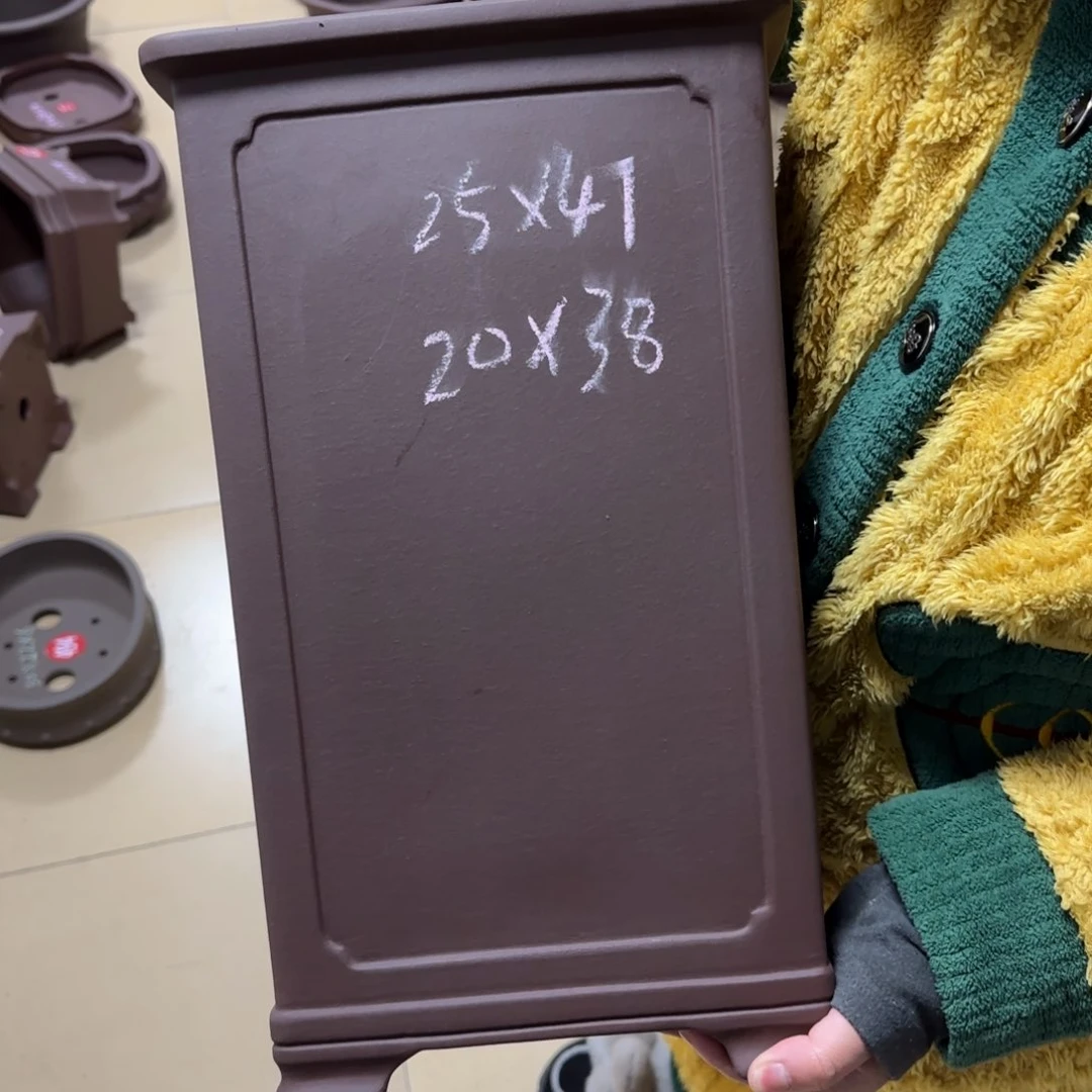 紫砂花盆呜呜呜呜