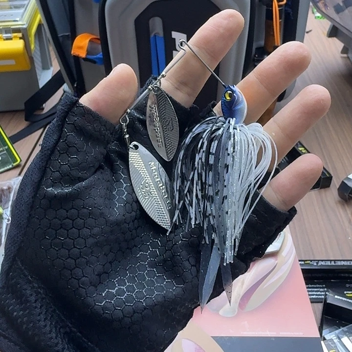 megabass 复合亮片10克