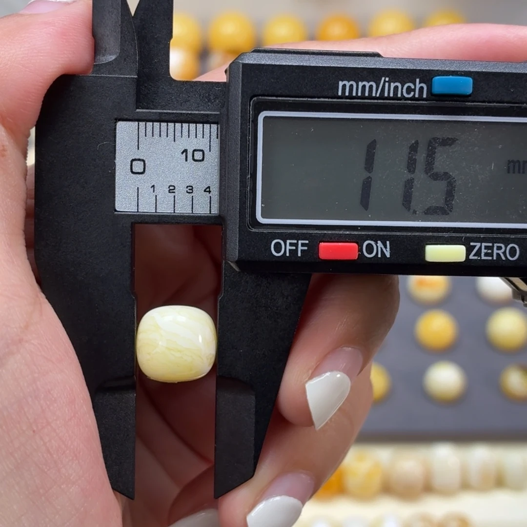 琥珀未镶嵌裸石乌料白虎皮纹老型11.5mm