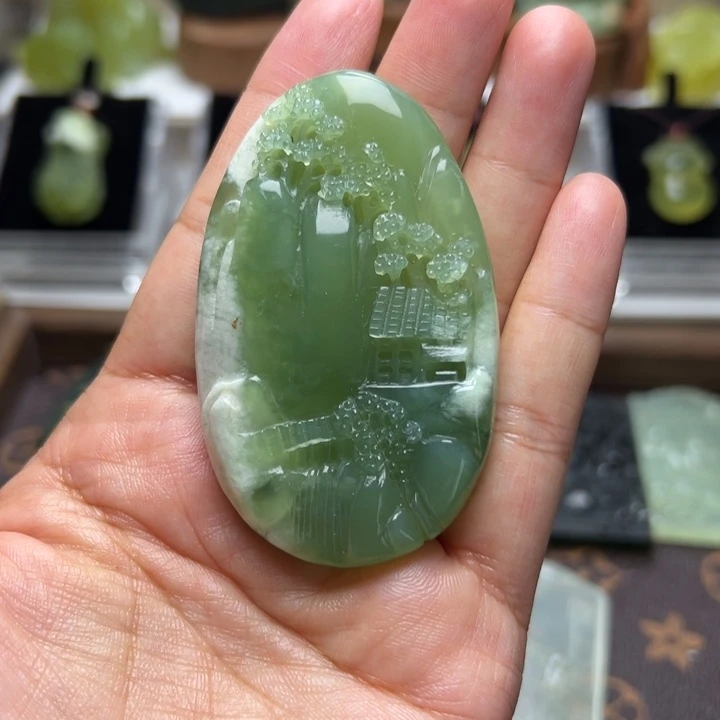 岫玉未镶嵌手把件