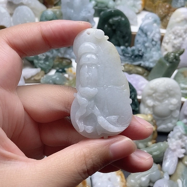 翡翠未镶嵌颈饰翡翠