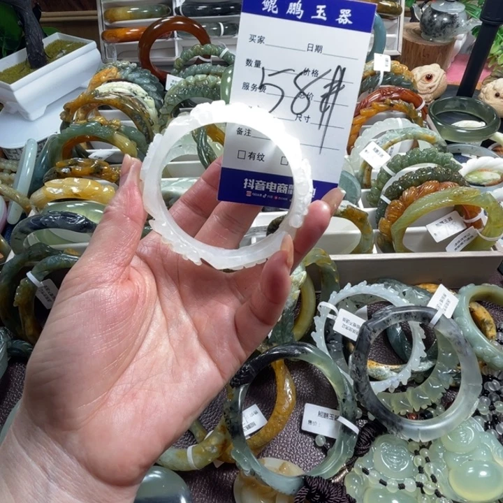 未镶嵌蛇纹石玉手镯