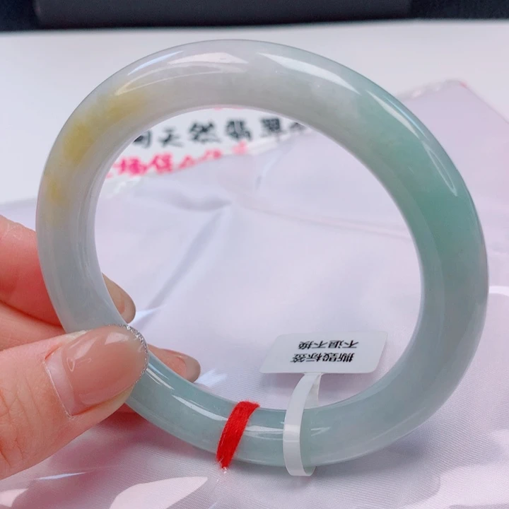 翡翠未镶嵌手镯（圆镯）59。60
