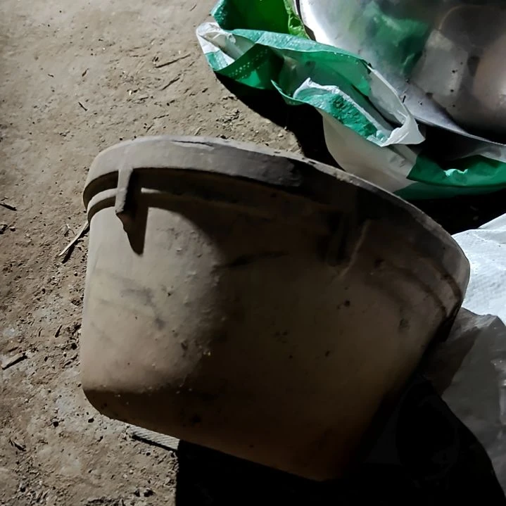 摆件陶瓷盘子碗啥都有