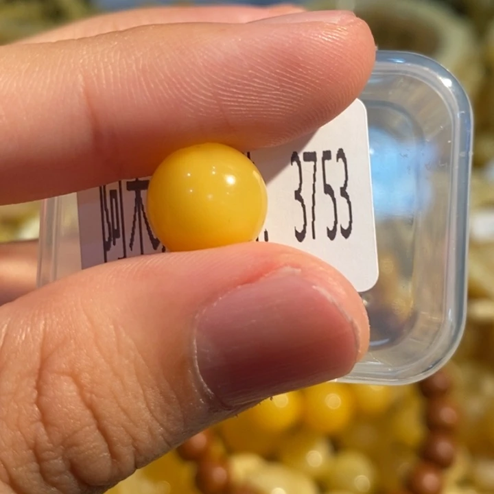 琥珀未镶嵌珠宝奇石3753