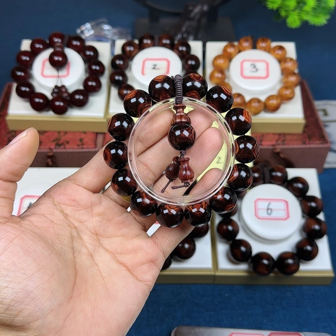 豪***哥花梨木类黄花梨1.6