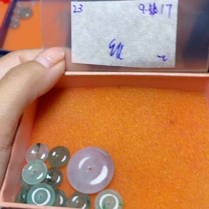 皮***丘未镶嵌定制翡翠不退
