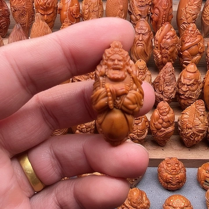 吊坠橄榄核20黄财神