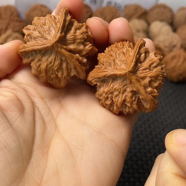 文玩核桃把件40盘山