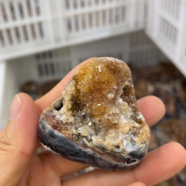 水晶珠宝半成品未镶嵌黄晶奇石