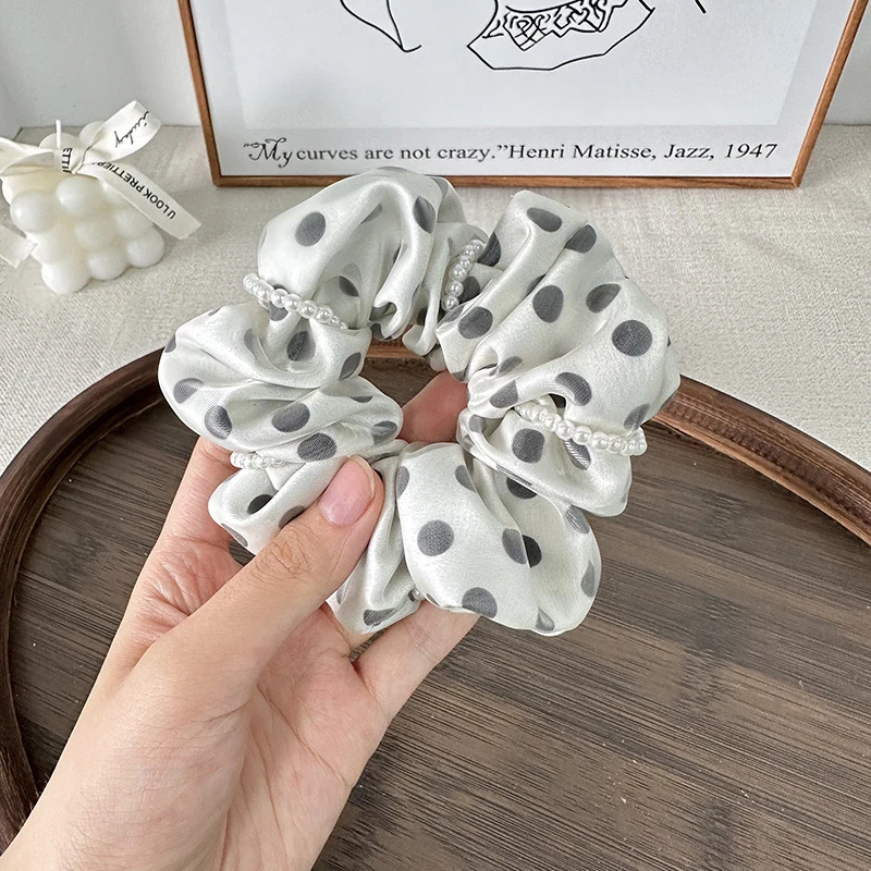 韩国INS博主优雅波点中肠发圈