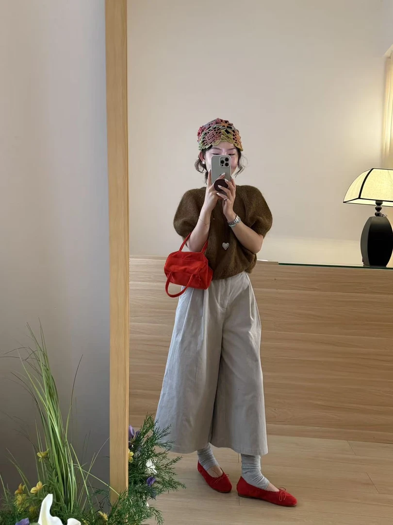 2025秋季新款法式高级感超好看棕色泡泡袖针织衫阔腿裤两件套装