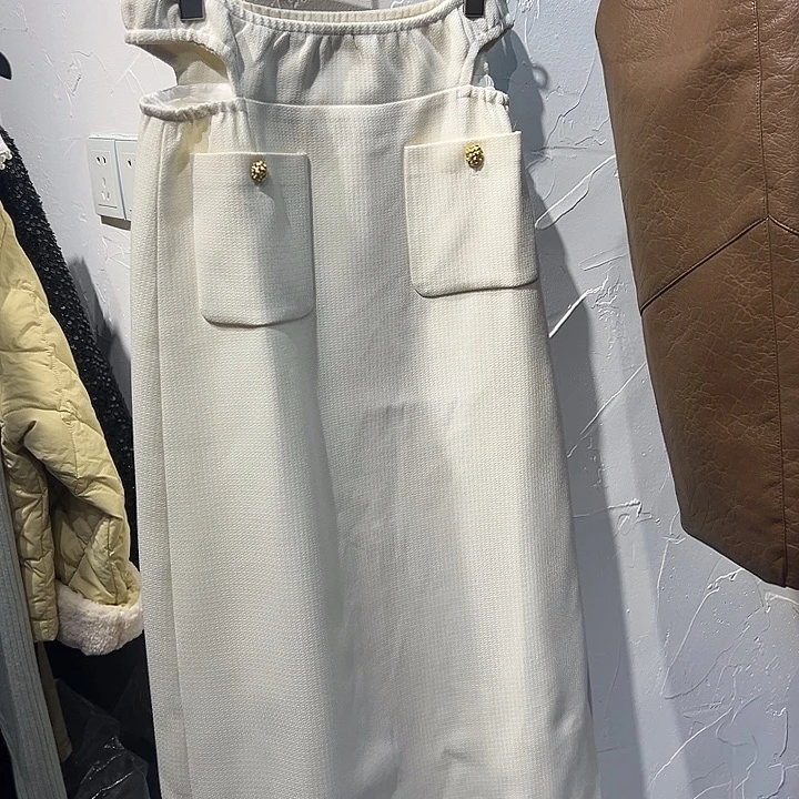 今天新款 腰部镂空小香半身裙L