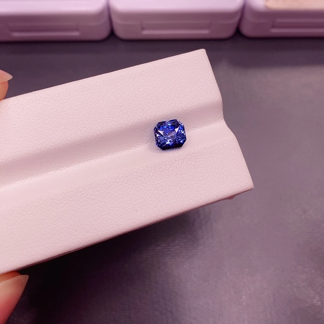 裸石蓝宝石1.78克拉