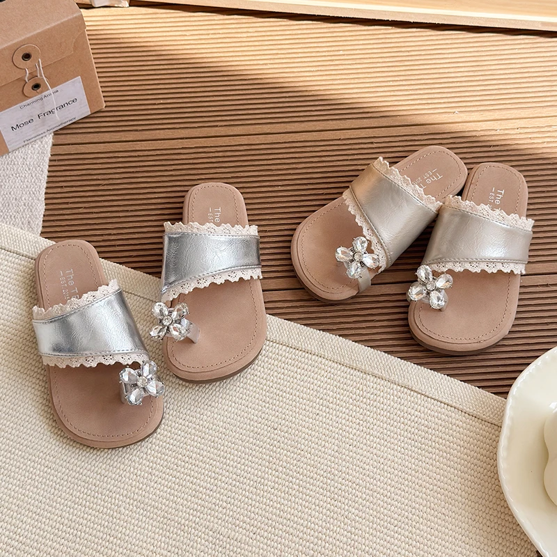 女童外穿拖鞋2025夏季新款儿童时尚甜美公主一字拖软底户外沙滩鞋