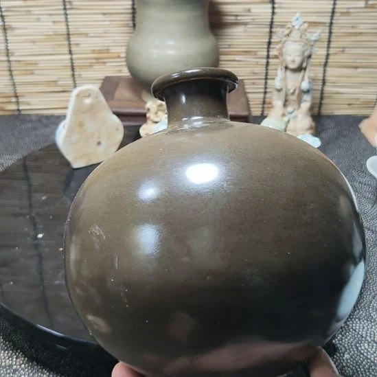 陶摆件瓶子。。。。。。。。。。。。。。。。。