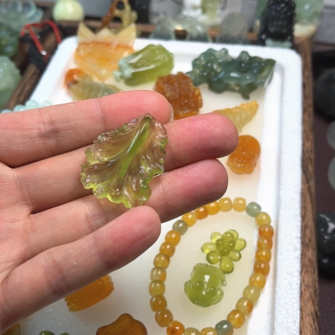 蛇纹石玉未镶嵌车挂