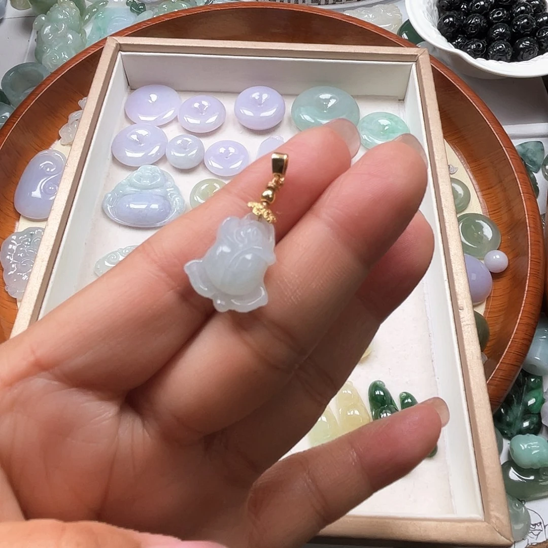 颈饰未镶嵌翡翠67789876