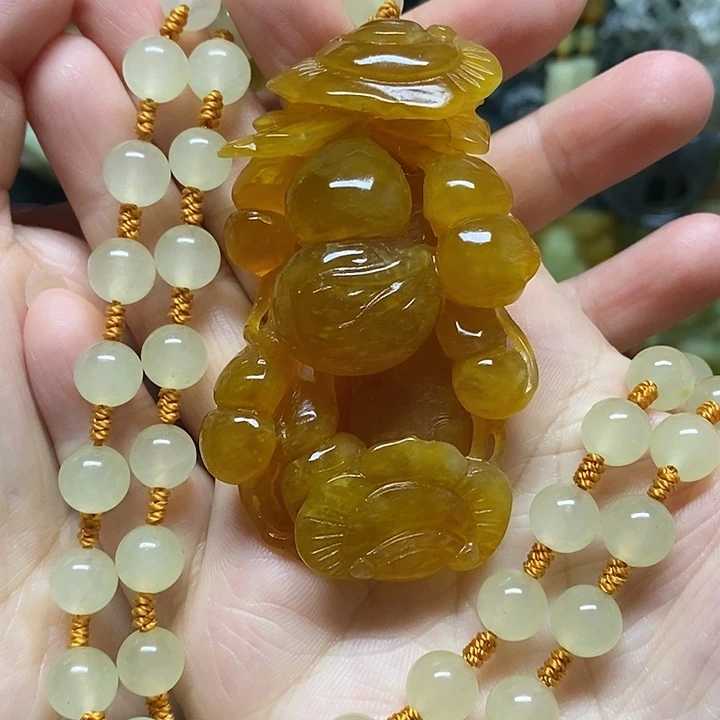 岫玉未镶嵌吊坠(赠链)