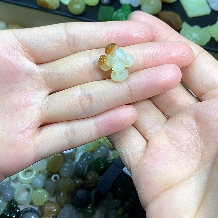 未镶嵌和田玉挂件