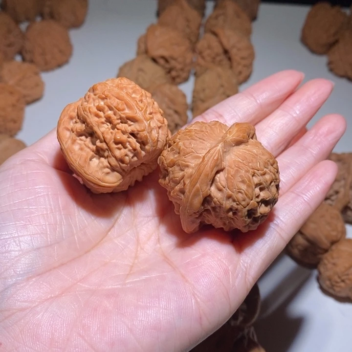 悟***生吊坠文玩核桃血麒麟