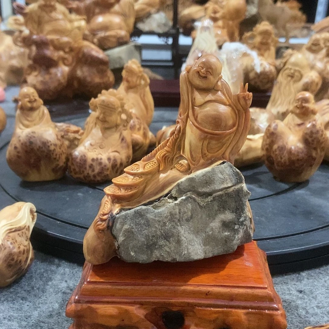 柏木（崖柏）用****0抱石米勒