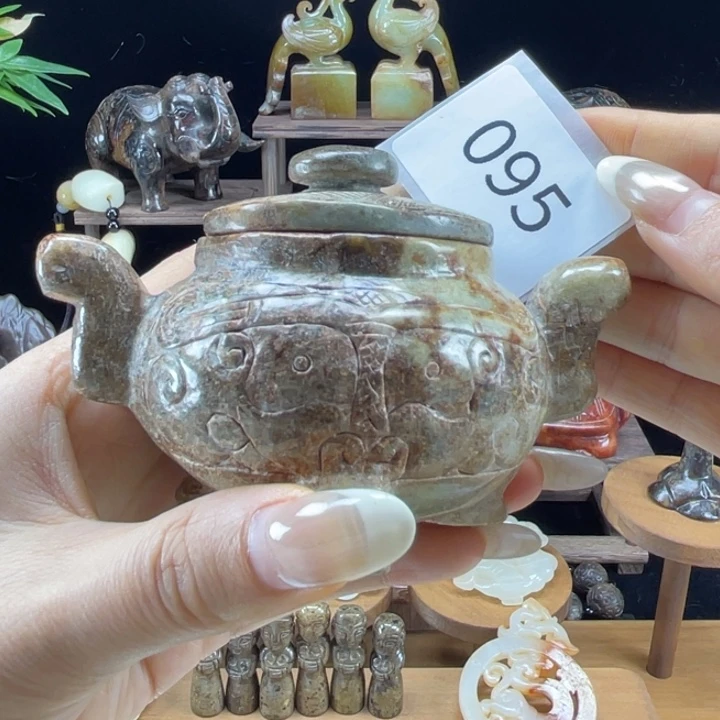 和田玉（糖玉）未镶嵌挂件