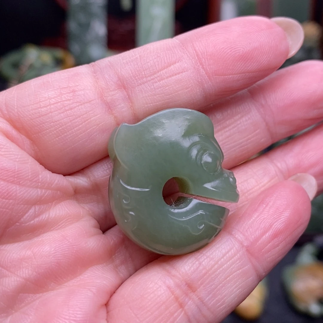 岫岩老玉（透闪石质玉）未镶嵌把件