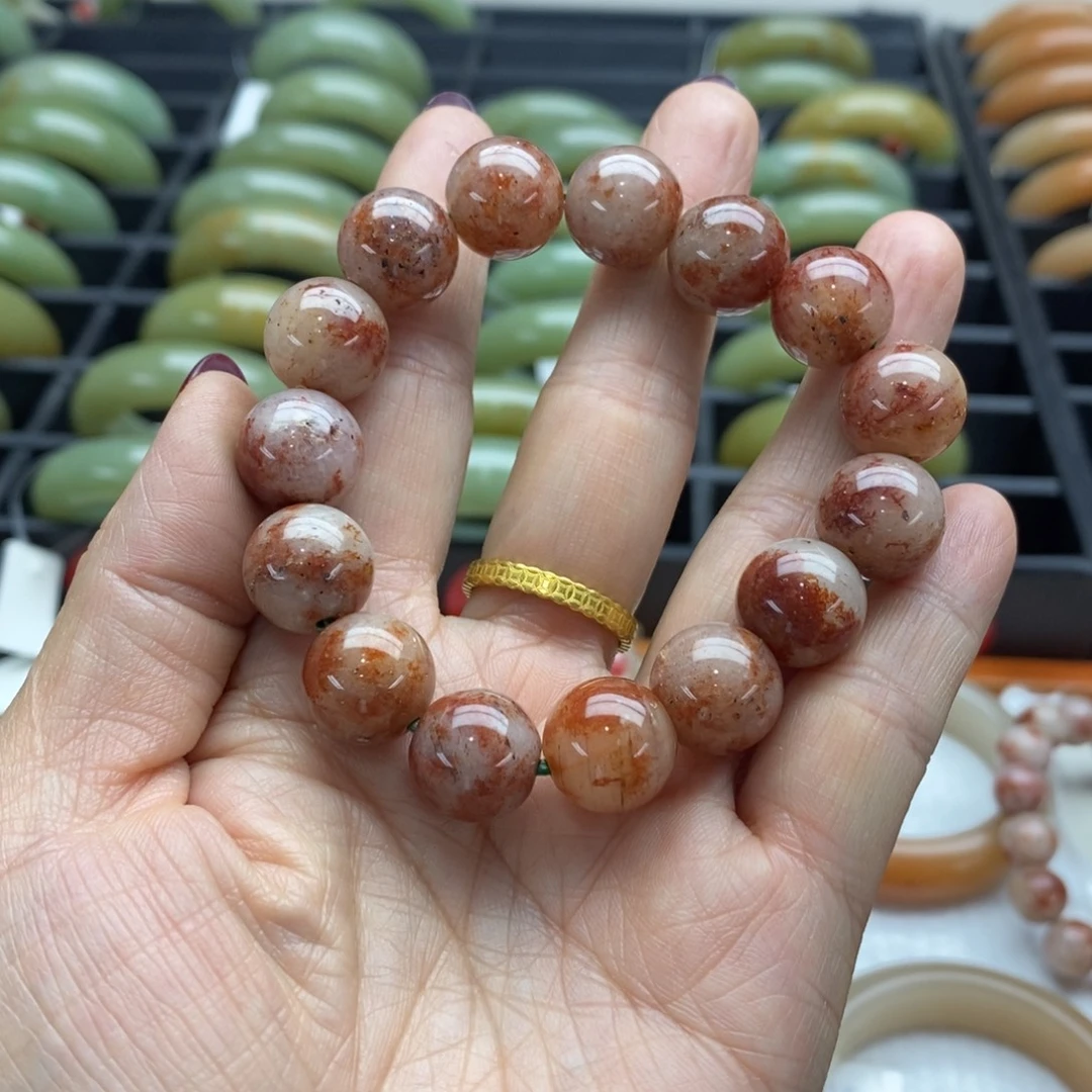 翱***~石英岩玉未镶嵌手镯