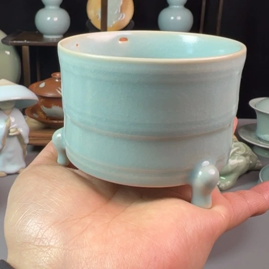 杯微瑕三足玄纹尊不带礼盒