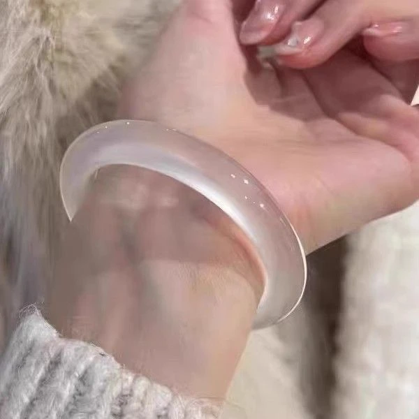 白月光气质轻奢高级感高品质精品冰种手镯正圈荔枝冻冰透猫眼手饰